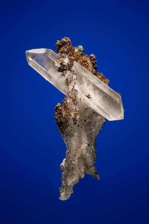 QUARTZ with CHALCOPYRITE, CALCITE and DOLOMITE